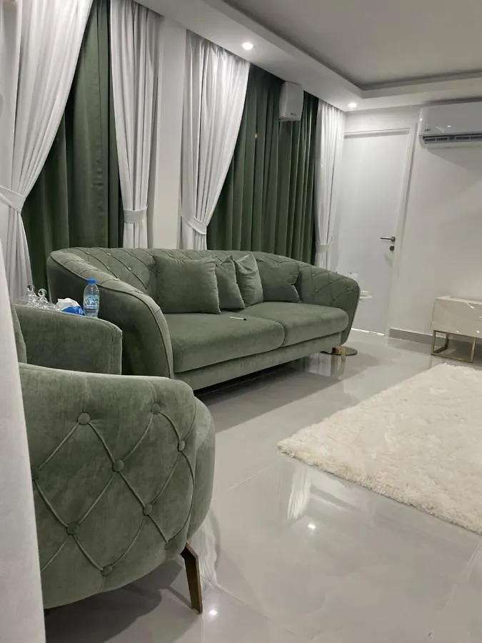 House Boat The Deep Hotel Abu Dhabi Botel